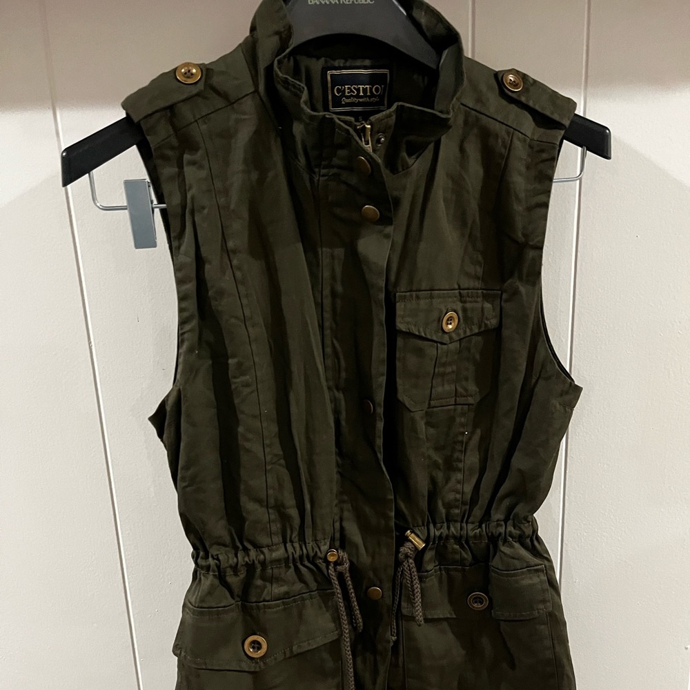 Olive Green Vest - Picture 4 of 6